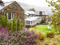 Das Sygun Fawr Hotel liegt abgeschieden, aber sehr idyllisch am Hang. : Ely, Nant Gwynant