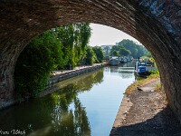Honeystreet liegt am Kennet and Avon Canal, der die beiden River Avon und Thames verbindet und so einen Wasserweg zwischen Bristol und London herstellt. : England 2026