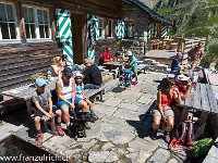 Da sind sie ja schon. : Etzlihütte Praktikum Hüttenwartskurs