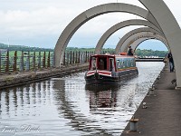 Weiter geht die Schifffahrt über einen kurzen Aquädukt und ... : Falkirk Wheel, The Kelpies