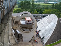Eine eindrückliche Konstruktion! Vor allem müssen die Schleusentore absolut dicht sein. : Falkirk Wheel, The Kelpies