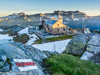 Leglerhütte im Morgenlicht. : Leglerhütte SAC Hüttenwartskurs