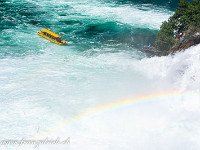 Gemäss dem Rheinfall-Prospekt: "Felsenfahrt Nr. 1 gelbe Linie, 30 Minuten inkl. Besteigung des Felsens". : Rheinfall, Wasser, Wasserfall