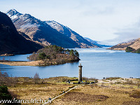 Glenfinnan Monument. Es erinnert an die zweite Jakobiterrevolte im Jahre 1745 (nun, weitere Details zur komplizierten Geschichte Schottlands werden besser anderswo nachgelesen) : Schottland England 2015