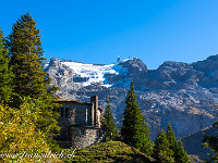 Kapelle auf Trüebsee mit Blick zum Titlis.