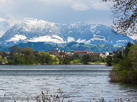 Hochdorf mit der Rigi im Hintergrund. : Baldeggersee Seetal